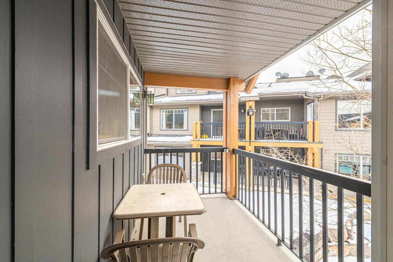 Copperstone Resort - Mountain View 2 Bedroom Condo Canmore Bagian luar foto